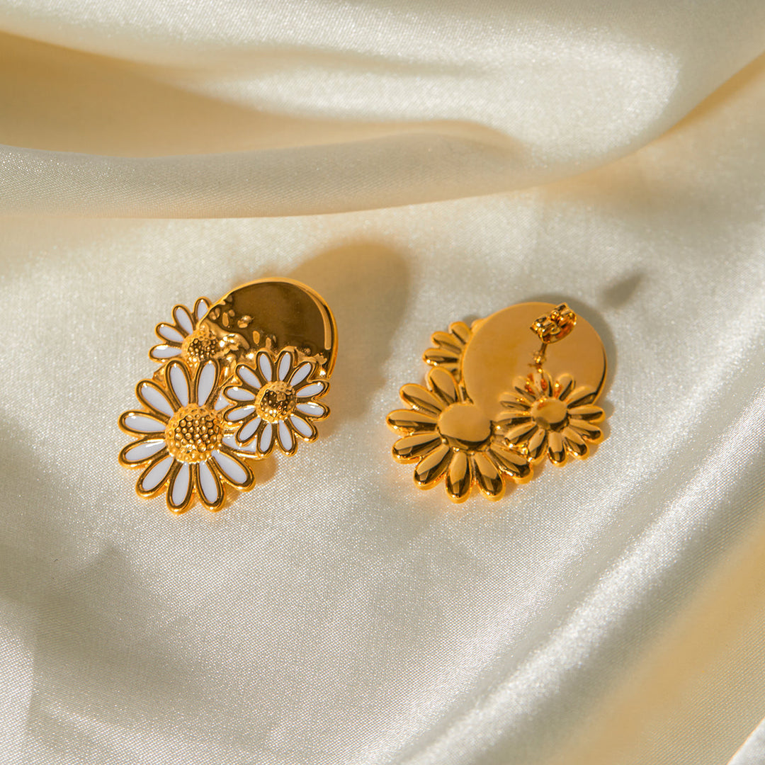 18K Gold Plated Daisy Stud Earrings in White Dripping Oil Finish