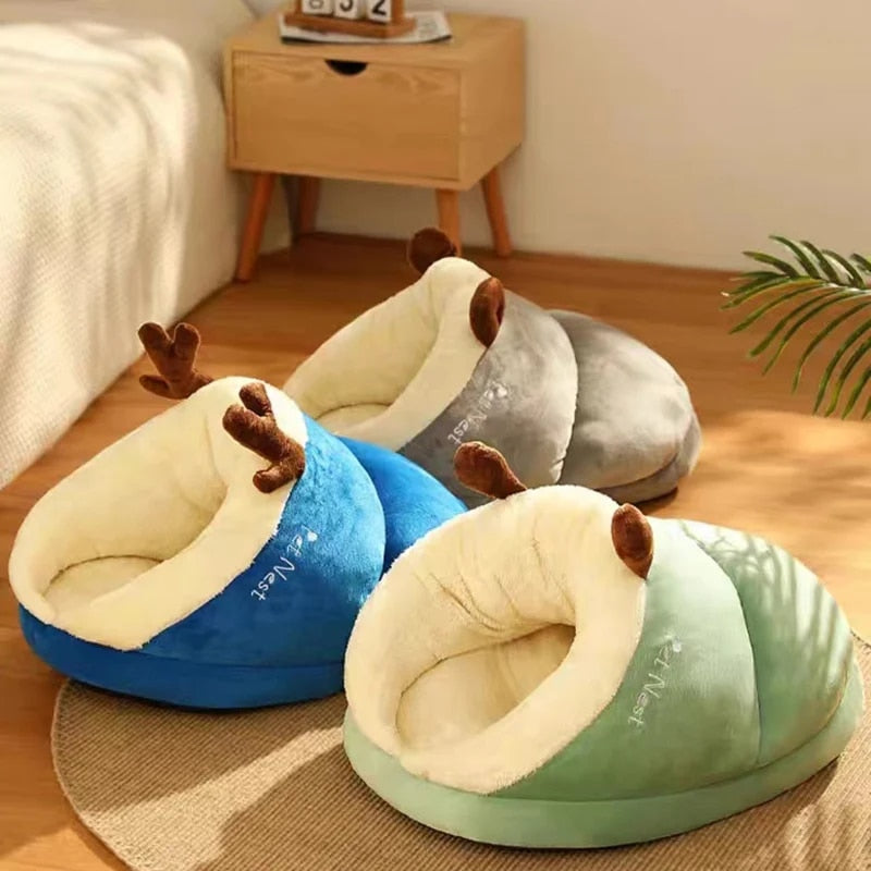 Warm Small Dog Kennel Bed - Cozy Slippers Shaped Pet House