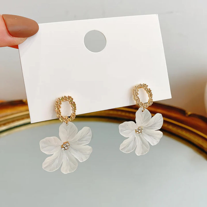 Charming Translucent Flower Drop Earrings with Rhinestone