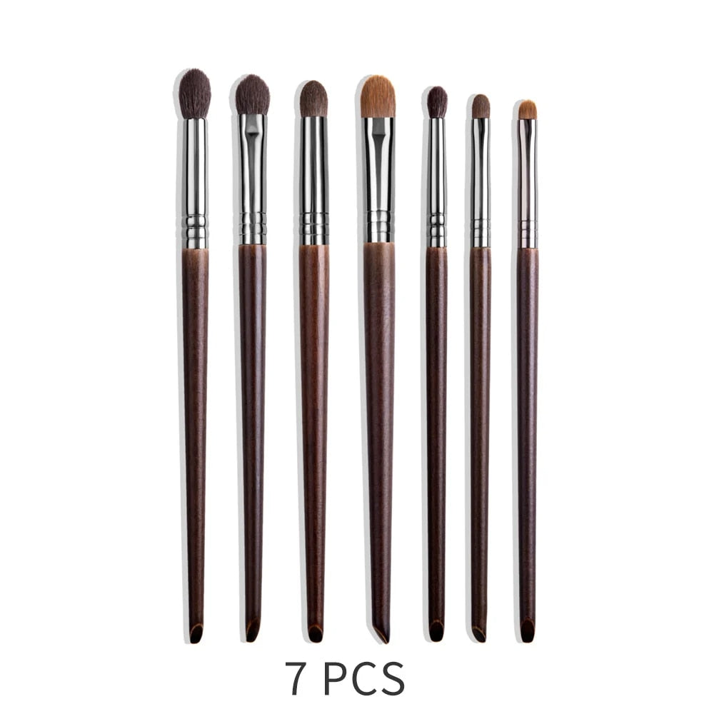 Natural Makeup Brushes Set: 24-Piece Eyeshadow Brush Kit