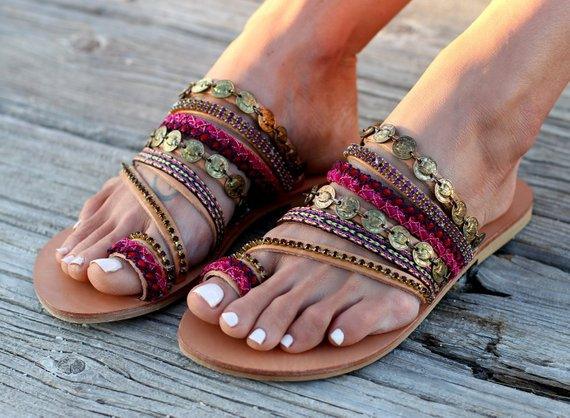 Over-toe half-drag sandals