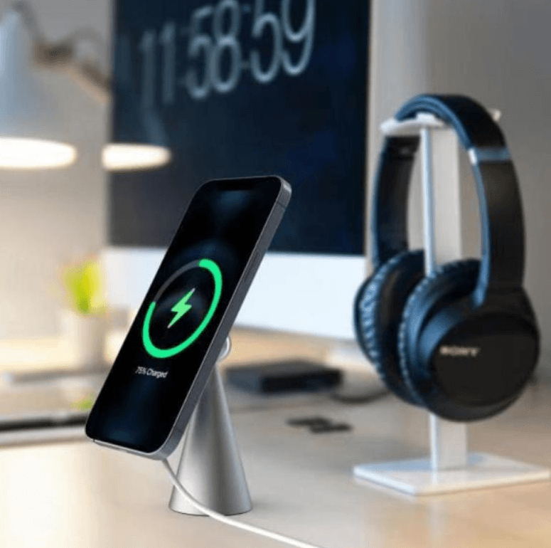 Magnetic Desktop Phone Stand For IPhone Pro Max Wireless Charger Bracket Holder