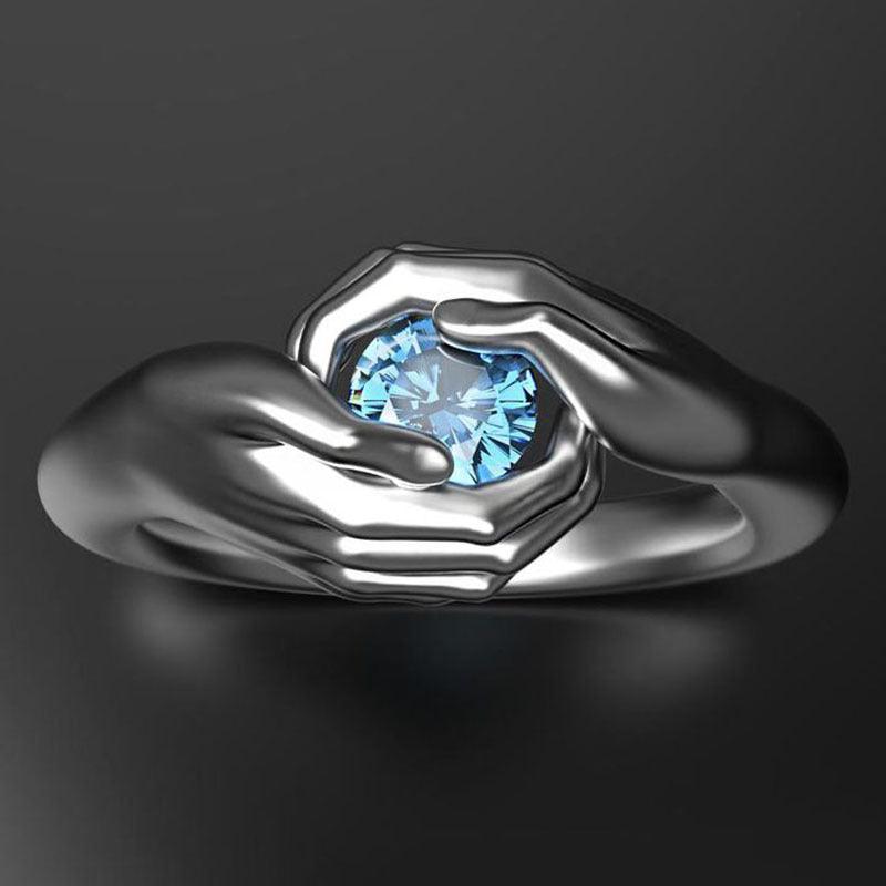 Exquisite Hands Embrace Blue Crystal Zircon Ring Elegant Female Wedding Engagement Silver Color Ring Fashion Love Jewelry Gift