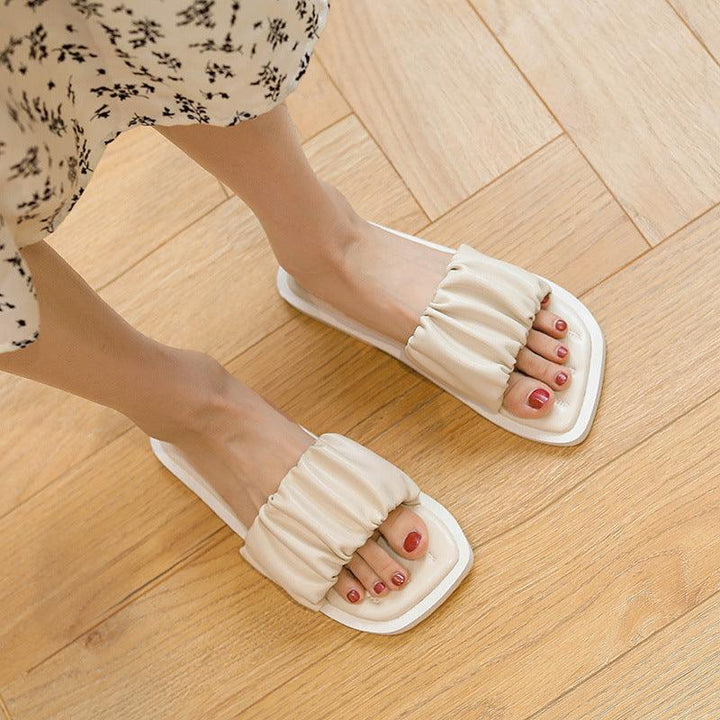 Soft Bottom Comfortable Flat Bottom Fashion Rivet Beach Slippers