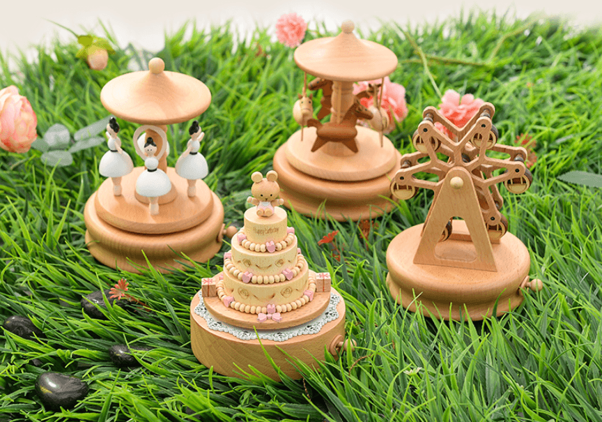 Music Boxes Innovative Rotating Musical Box Wooden Music Box Table Decoration