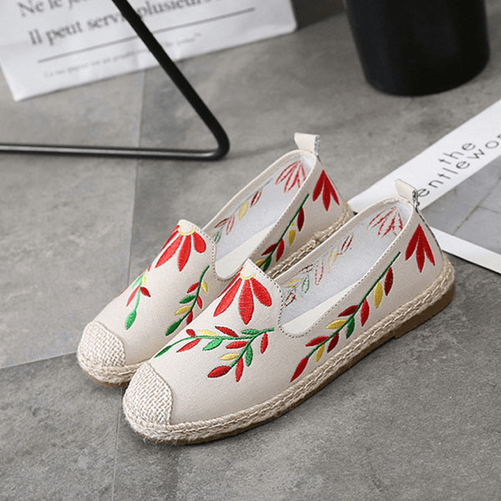 Women Casual Embroidered Flower Cloth Flat Loafers