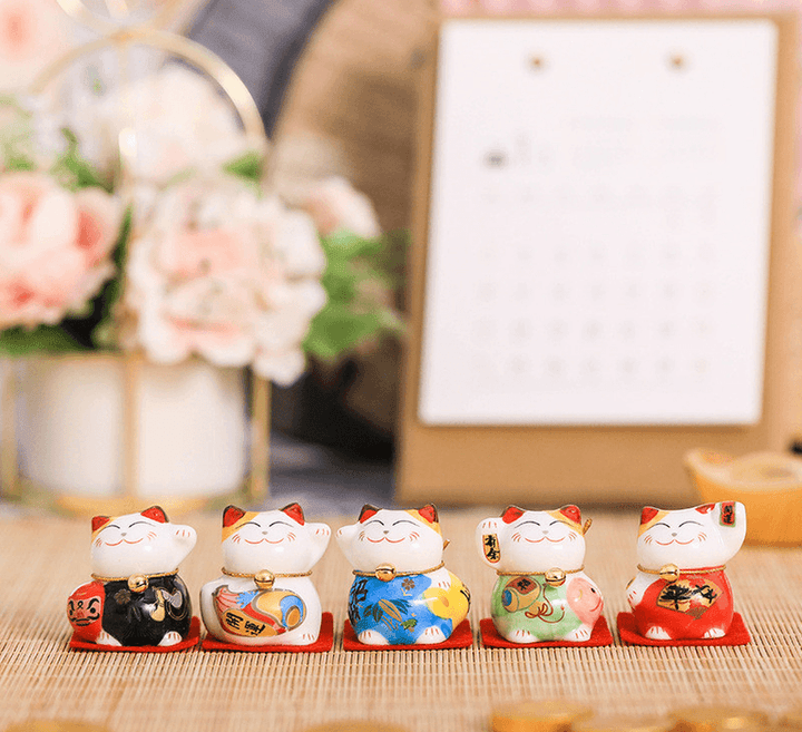 Small Lucky Cat Ceramic Car Interior Handicraft Ornaments