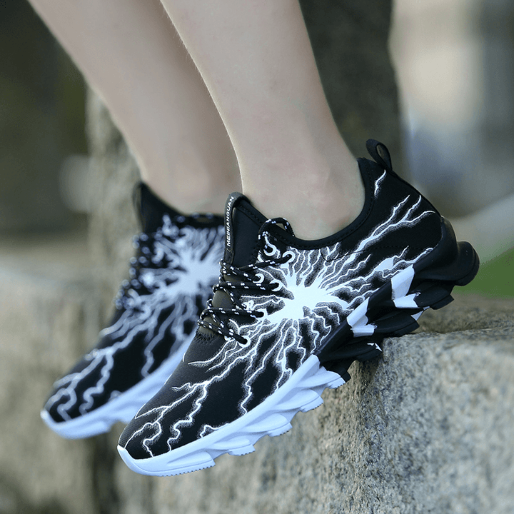 Men Breathable Fabric Soft Blade Sole Pattern Comfy Sports Casual Running Shoes