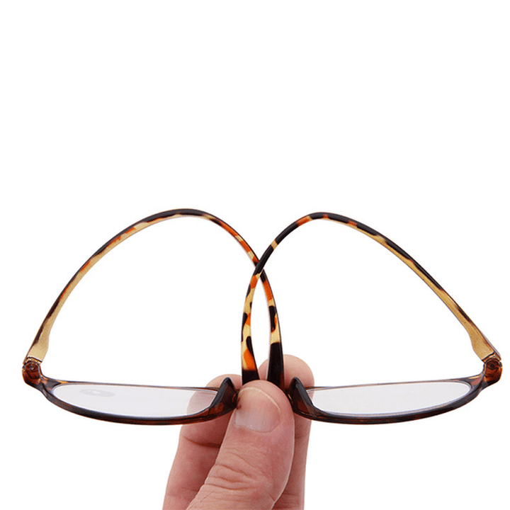 Mens Women TR90 Light Weight Resin Reading Glasses Foldable Presbyopic Glasses