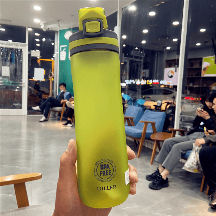 D04 600Ml Sport Drinking Water Bottle BPA Free Leakproof Tritan Capacity Marker Water Cup for Camping Travel Fitness