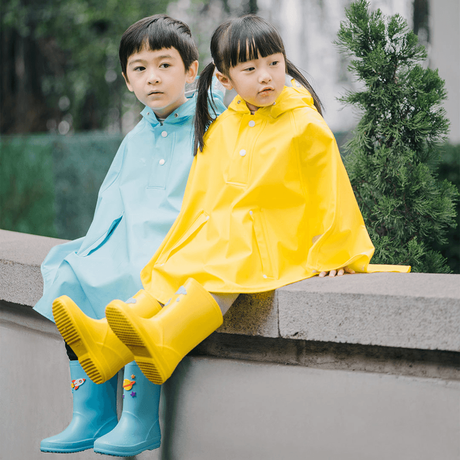 7Th Children Cloak Raincoat Boy Girls Waterproof Poncho with 3M Reflection Strip for Children Rain Coat