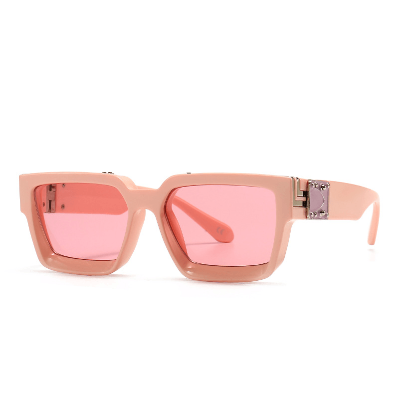 Retro Model Catwalk Cloud Print Sunglasses