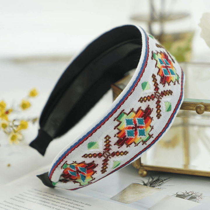 Fresh Bohemian Ethnic Style Hair Band Embroidered Cotton Wide Brimmed Hair Band Travel Home Leisure Hair Band - MRSLM