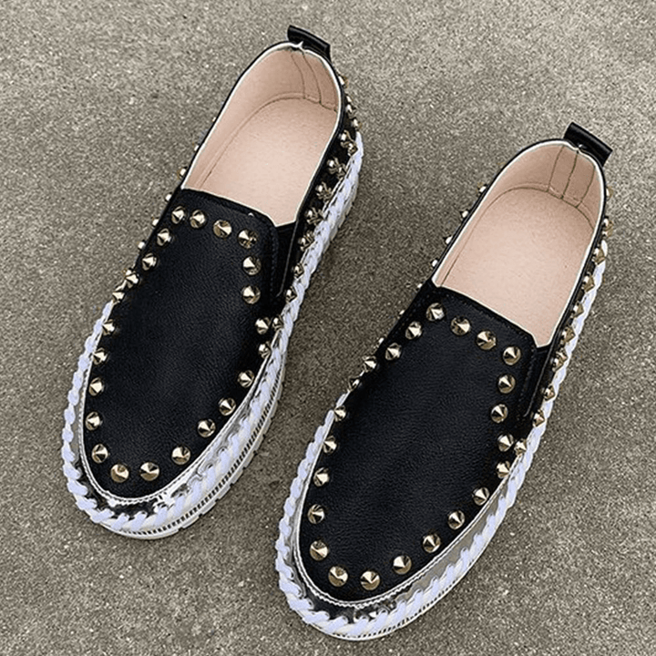 Women Stylish Rivet Solid Comfy Lining Soft Bottom Flat Casual Loafers Shoes