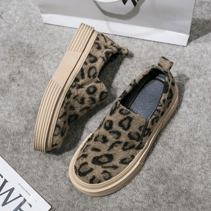 Women Large Size Leopard Suede Slip Resistant Comfy Casual Flats