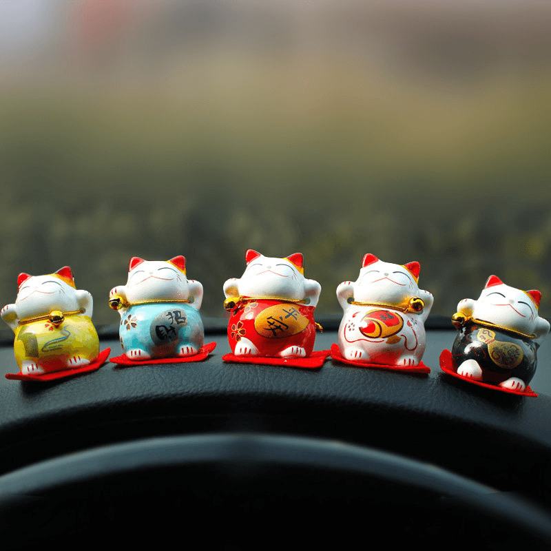 Small Lucky Cat Ceramic Car Interior Handicraft Ornaments