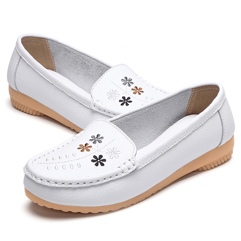 Flower Embroidery Casual Slip on Flat Shoes