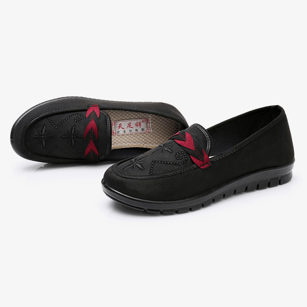 Women Flowers Embroidery Shallow Wearable Slip-On Loafers