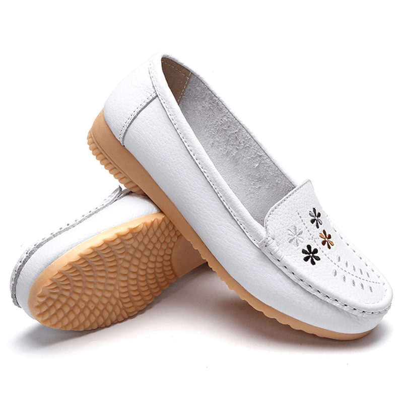 Flower Embroidery Casual Slip on Flat Shoes