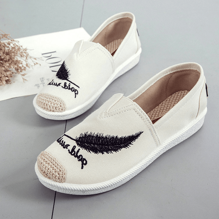 Women Pattern Embroidery Comfy Slip on Casual Canvas Flat Shoes