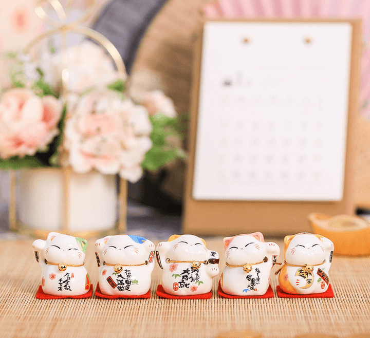 Small Lucky Cat Ceramic Car Interior Handicraft Ornaments