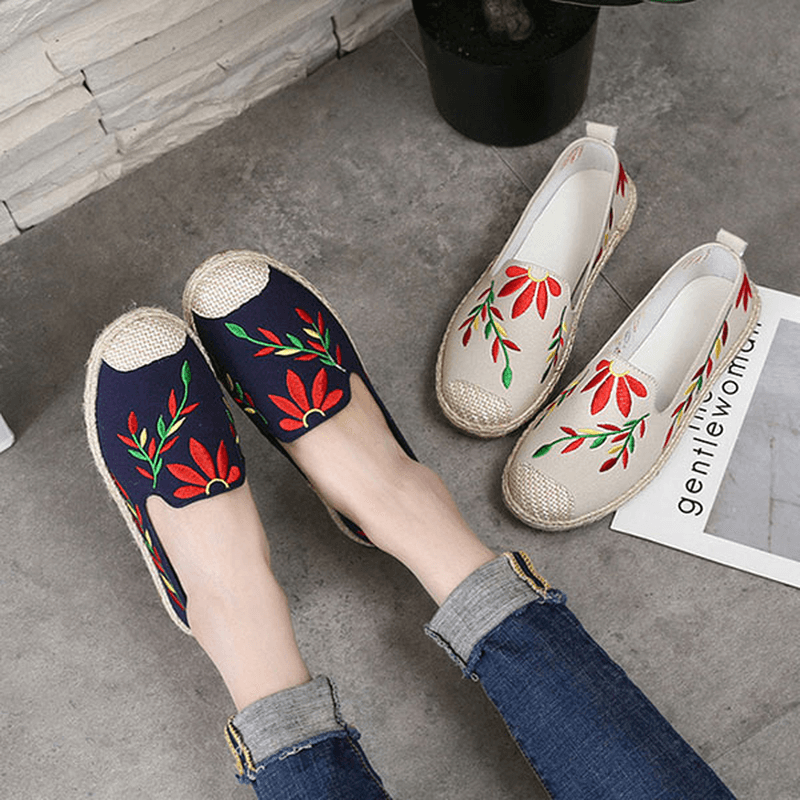 Women Casual Embroidered Flower Cloth Flat Loafers