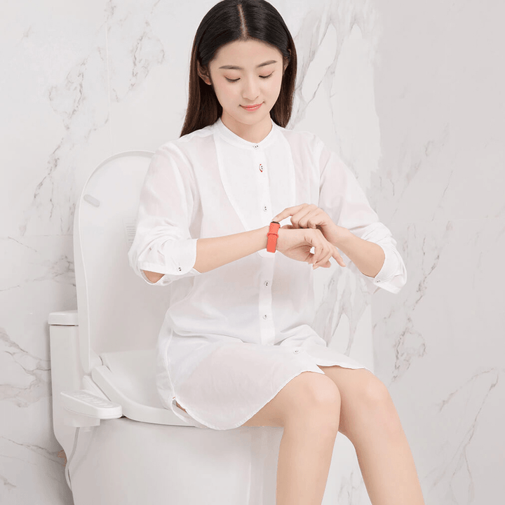 [ AI Version ] Tinymu Smart Toilet Cover Seat Temperature Adjustment APP Control with Interaction Mi Band 2/3 Identification With 8 Colors Light