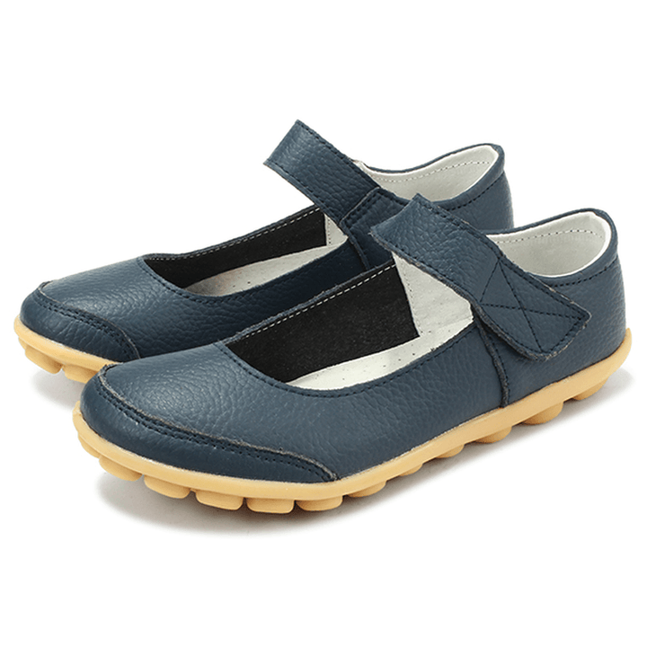 Big Size Women Soft Leather Breathable Comfy Flat Shoes Buckle round Toe Flats