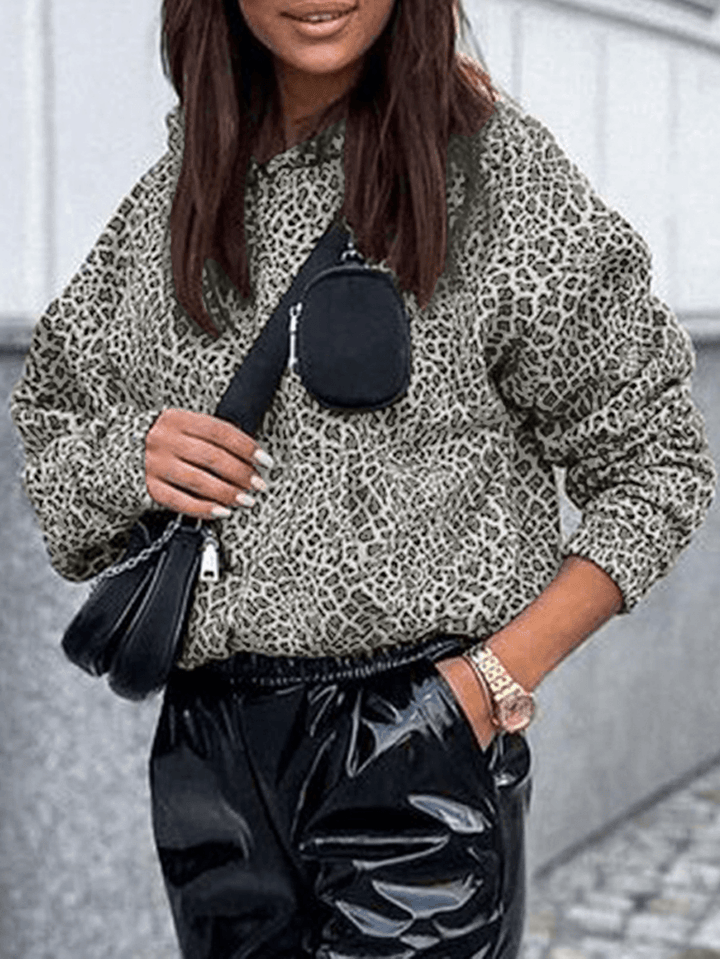 Women Leopard Printed Front Pocket Full Sleeve Hooded Collar Casual Sweatshirt - MRSLM