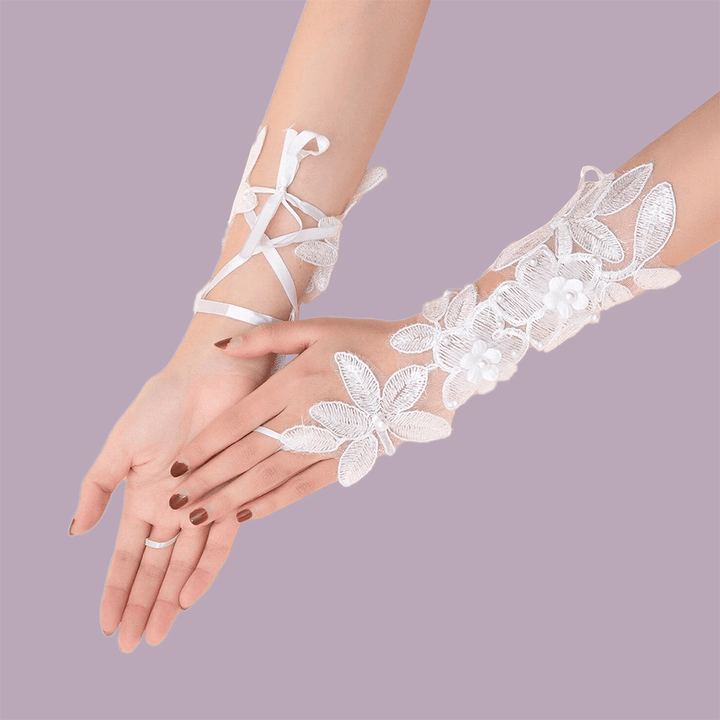 Women Mid-Length Lace Flowers Bandage Decorative Breathable Split Finger Gloves Sun Protection Sleeves