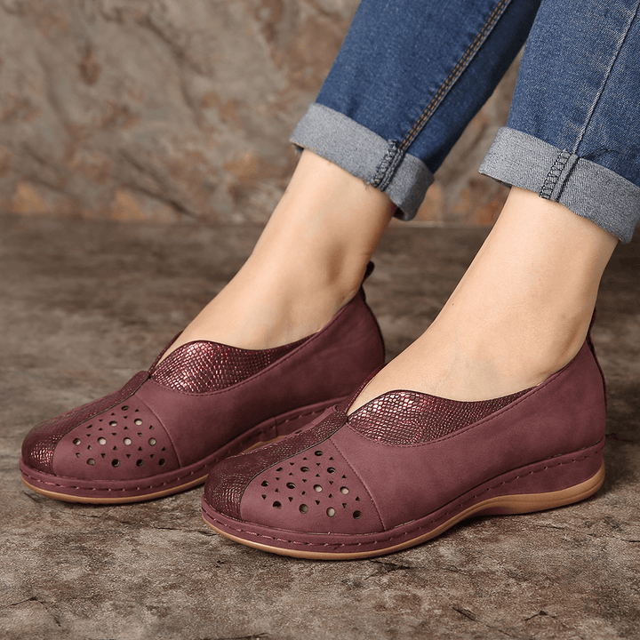 LOSTISY Women Stitching Hollow Out Slip Resistant Flats