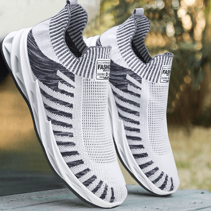 Men Summer Autumn Hollow Breathable Stripe Upper Soft Sole Non Slip Comfy Flying Weaving Sport Shoes