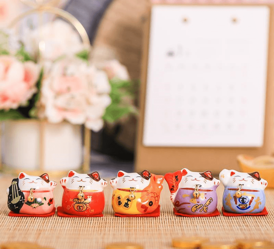 Small Lucky Cat Ceramic Car Interior Handicraft Ornaments