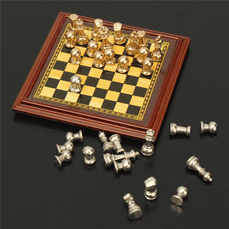 1:12 Scale Dollhouse Miniature Metal Chess Set Board Toys Home Room Ornaments