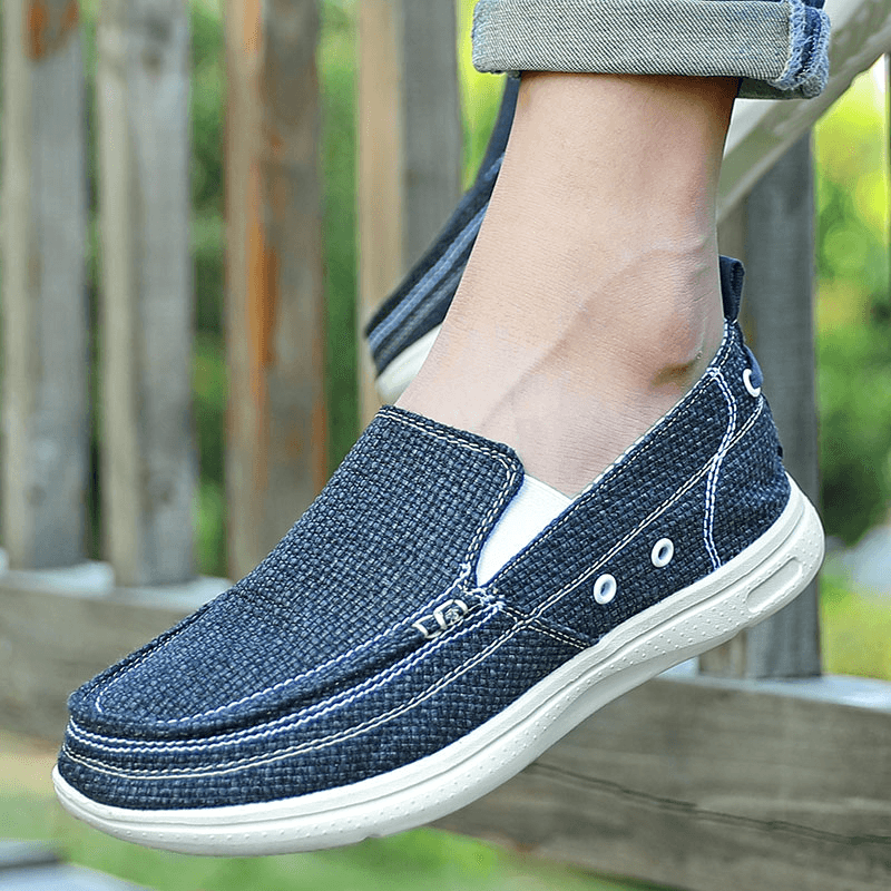 Men Canvas Breathable Comfy Lightweight Soft Sole Brief Solid Casual Cloth Shoes