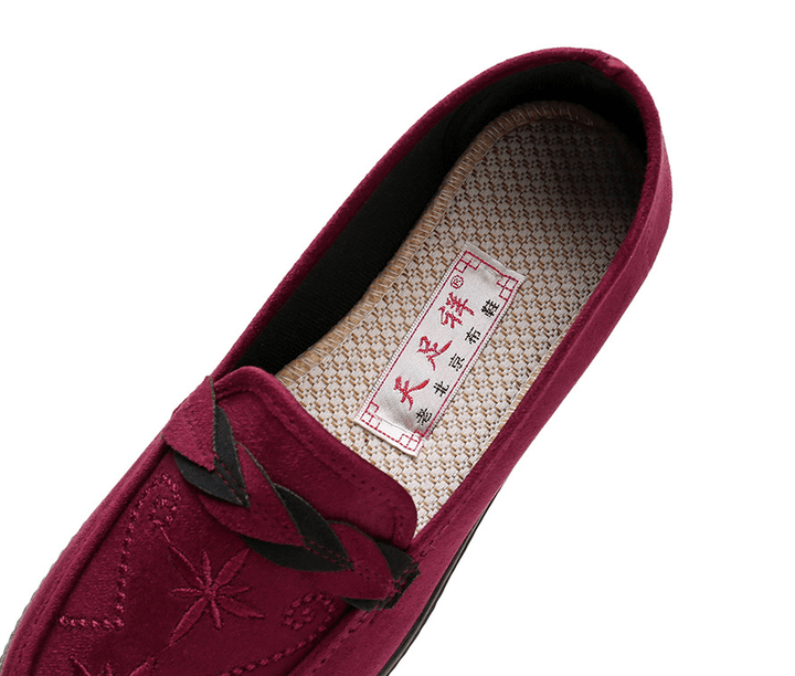 Women Flowers Embroidery Shallow Wearable Slip-On Loafers