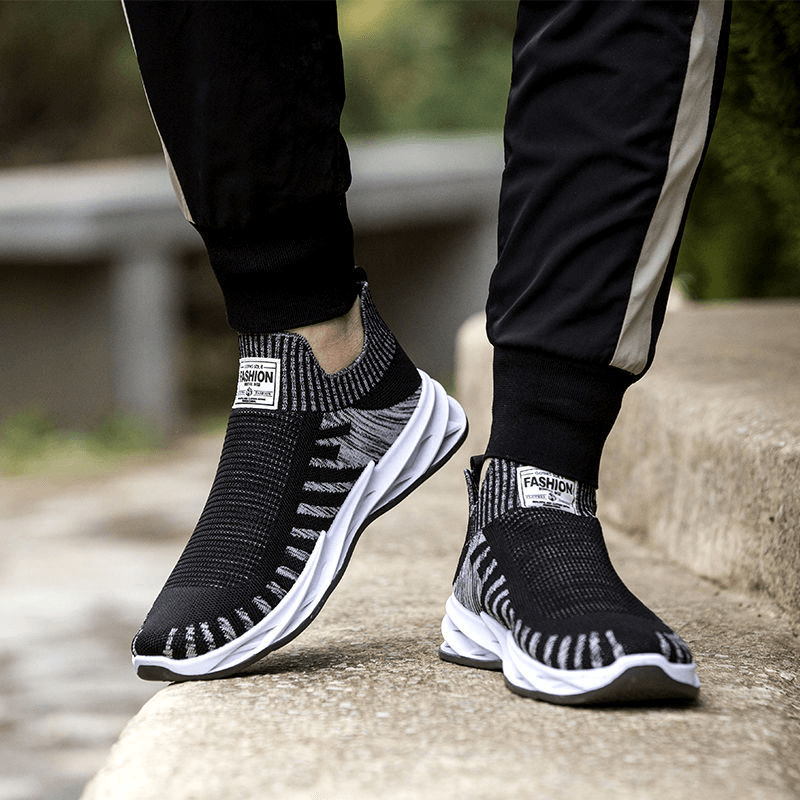 Men Summer Autumn Hollow Breathable Stripe Upper Soft Sole Non Slip Comfy Flying Weaving Sport Shoes