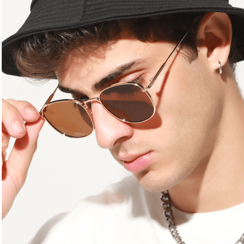 Unisex Retro Small Metal Square Frame Outdoor UV Protection Fashion Sunglasses