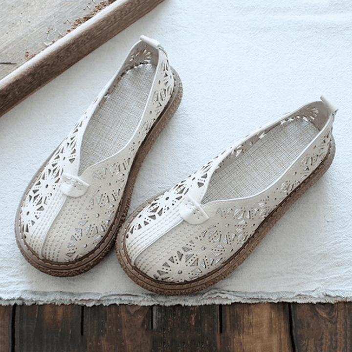 Women Retro Hollow Out round Toe Comfortable Casual Loafers