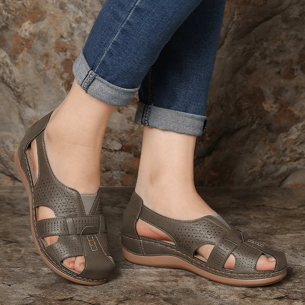 Women Elastic Band Hollow Out Breathable Casual Flats