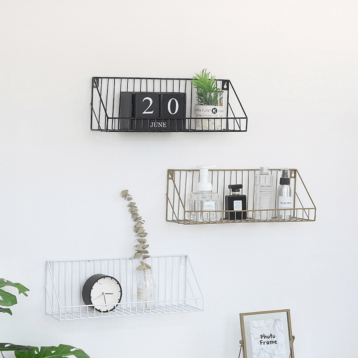 Wall Mounted Rustic Metal Wire Floating Storage Shelf Rack for Picture Frames Collectibles Decorative Items