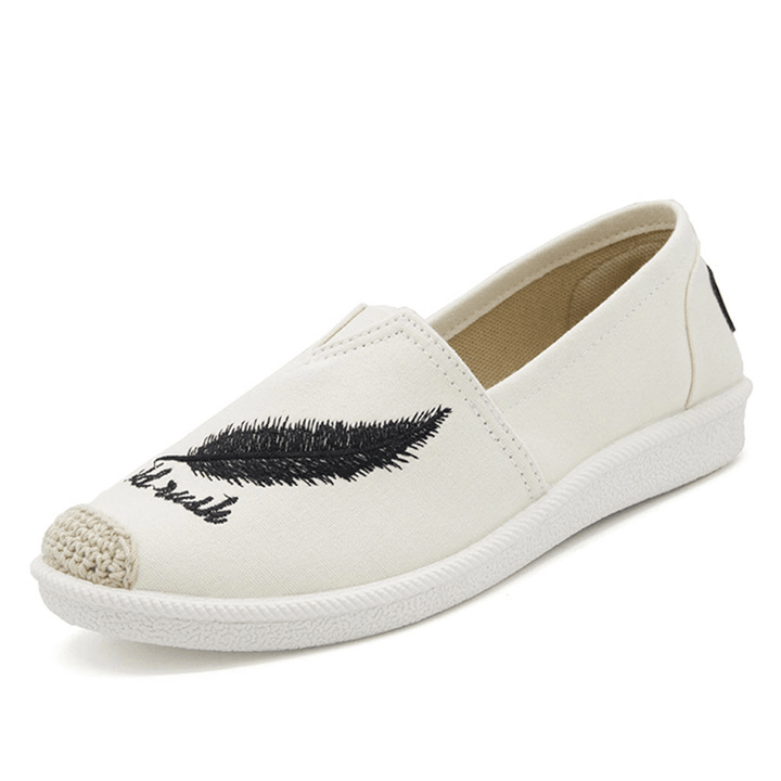 Women Pattern Embroidery Comfy Slip on Casual Canvas Flat Shoes