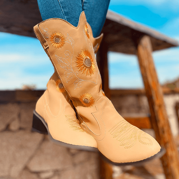 Women'S Large Size Daisy Embroidered Chunky Heel Pointed Toe Mid-Calf Cowboy Boots - MRSLM