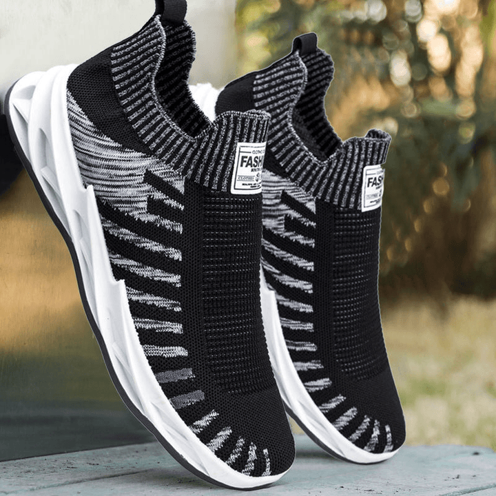 Men Summer Autumn Hollow Breathable Stripe Upper Soft Sole Non Slip Comfy Flying Weaving Sport Shoes