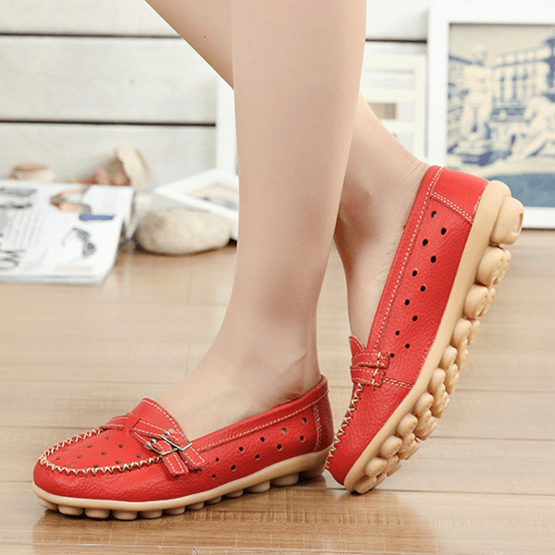 Women Flat Hollow Out Casual Soft Leather Slip on round Toe Loafers