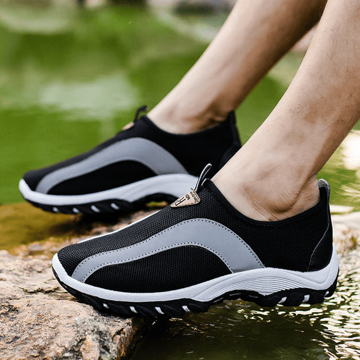 Men Breathable Mesh Hiking Climbing Outdoor Athletic Shoes