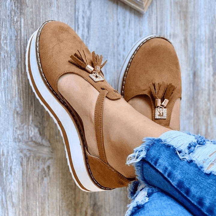 Women Tassel Decoration Cutout round Toe Comfy Flats