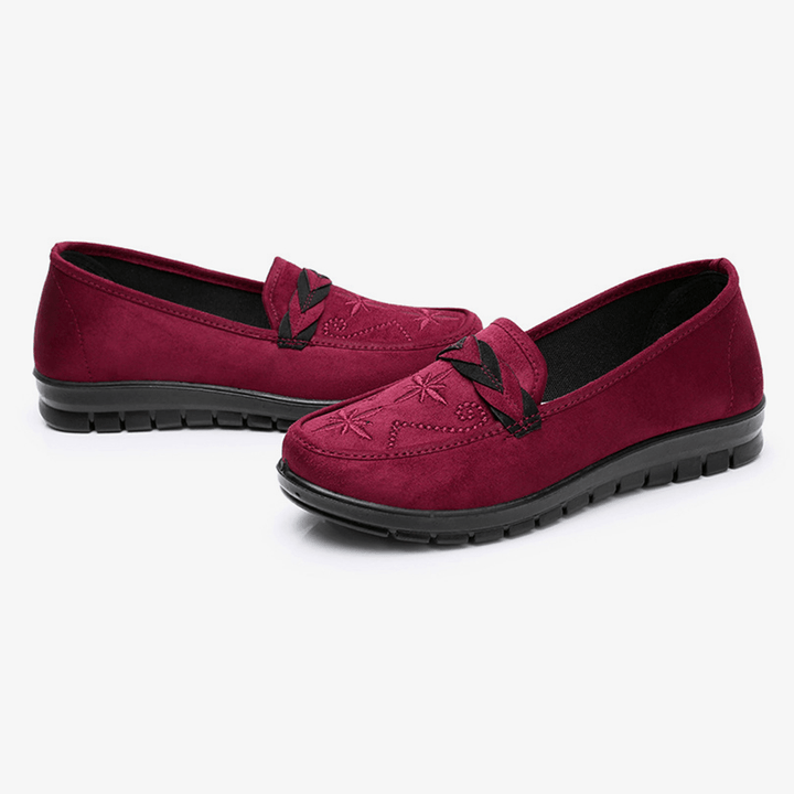 Women Flowers Embroidery Shallow Wearable Slip-On Loafers