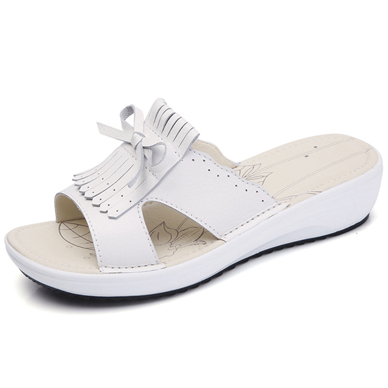 Women Slip on Causal Shoe Leather Tassel Flat Sandals