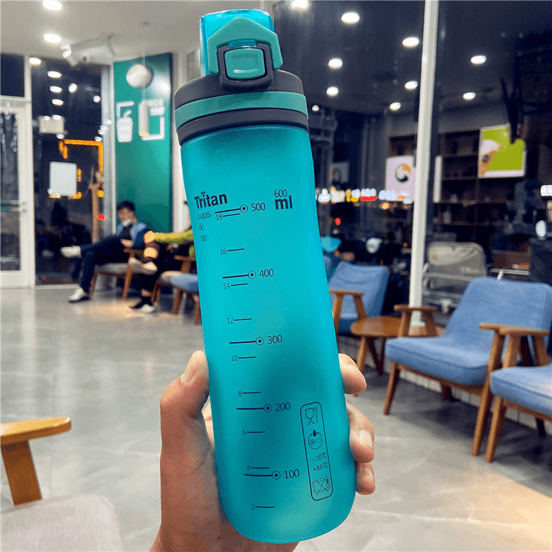 D04 600Ml Sport Drinking Water Bottle BPA Free Leakproof Tritan Capacity Marker Water Cup for Camping Travel Fitness - MRSLM